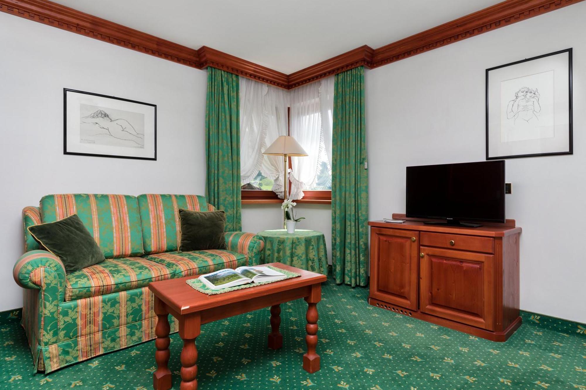 Aparthotel Garni Criss Colfosco Exteriér fotografie