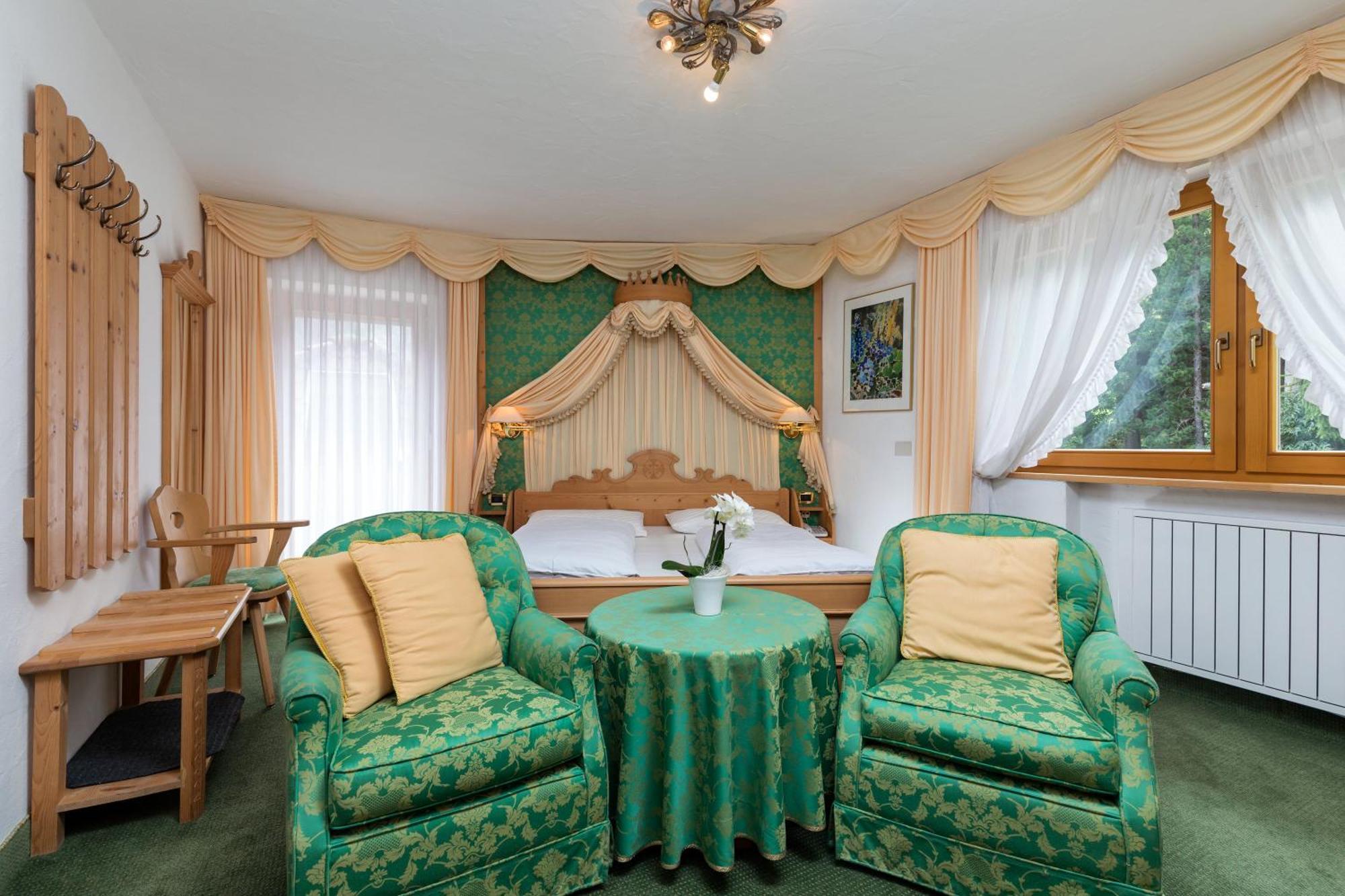 Aparthotel Garni Criss Colfosco Exteriér fotografie